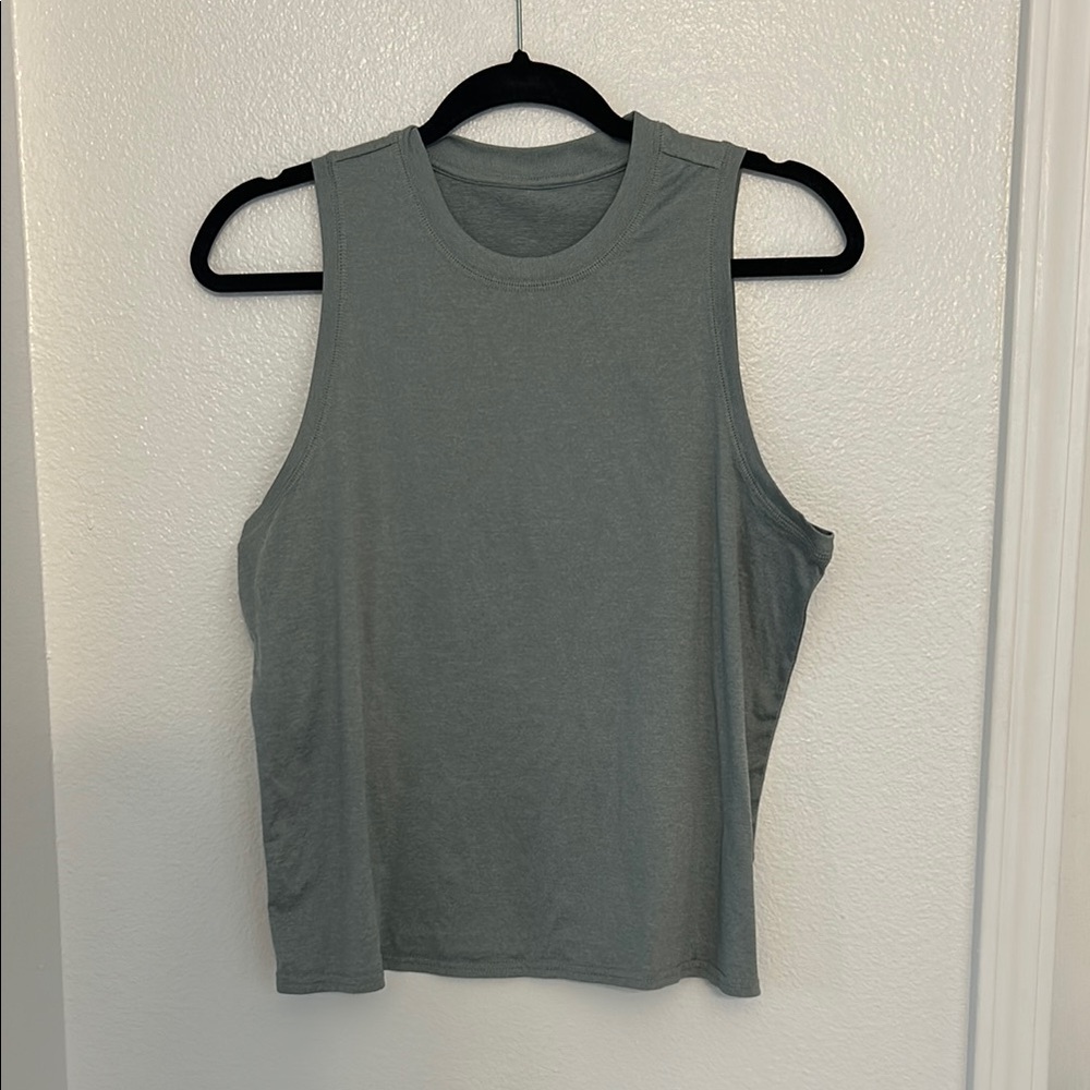 Vuori Green Tank Top Muscle Tee
